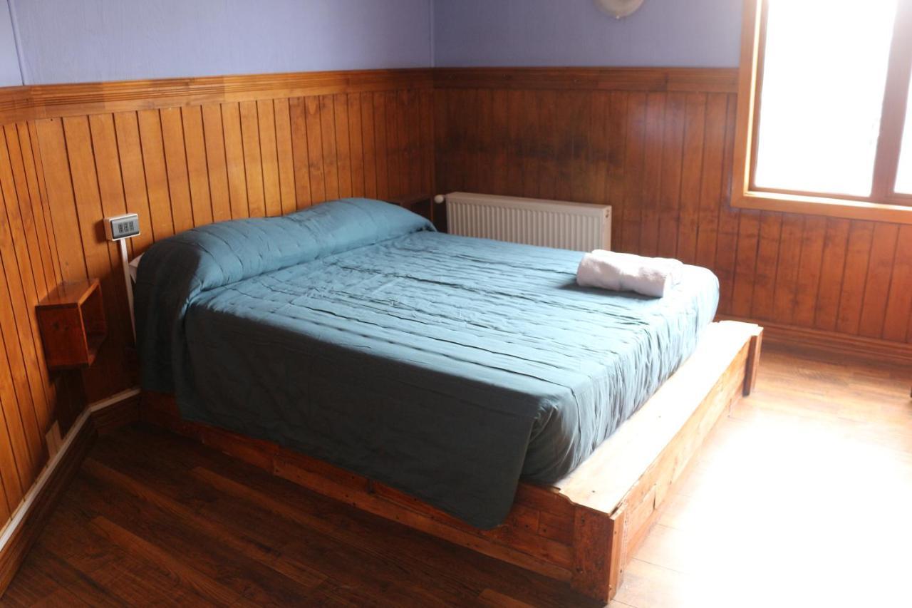Hostal Ochen Punta Arenas Exterior photo